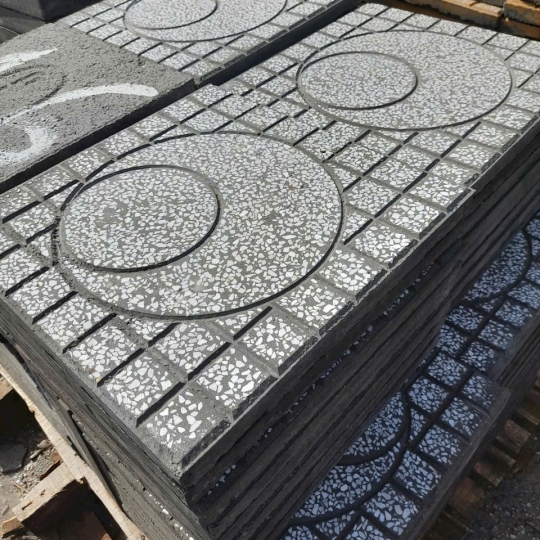 Gạch Terrazzo Mặt Trăng